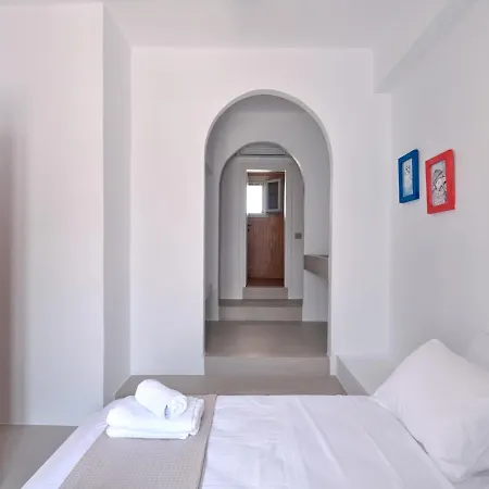 Siora Of Paros - Malatesta & Piccolo *